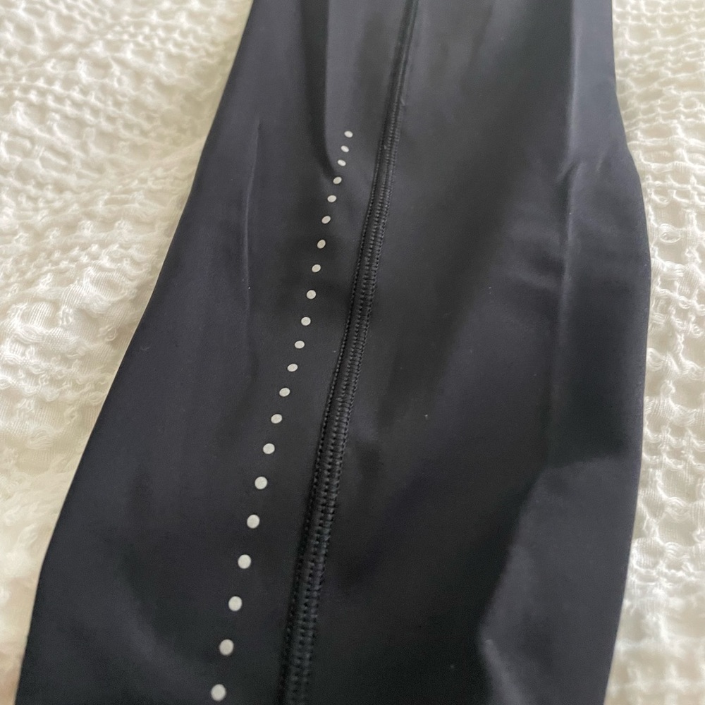 LULULEMON FAST AND FREE - Picture 2 of 3